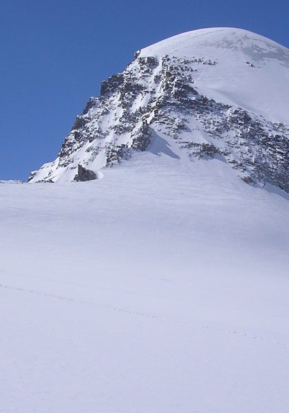 Ski mountaineering in the European Alps: technical level 4