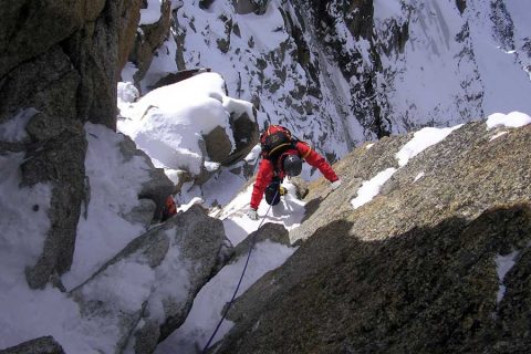 Mountaineering in the European Alps: Technical level 6