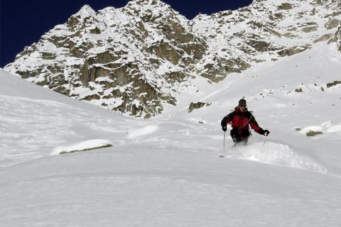 Ski mountaineering in the European Alps: technical level 2